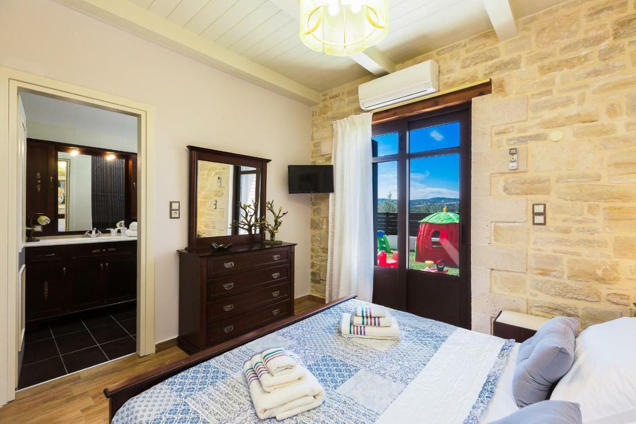 Caramel Villa, With 40M2 Pool & Spa Whirlpool, By Thinkvilla Pánormos Esterno foto